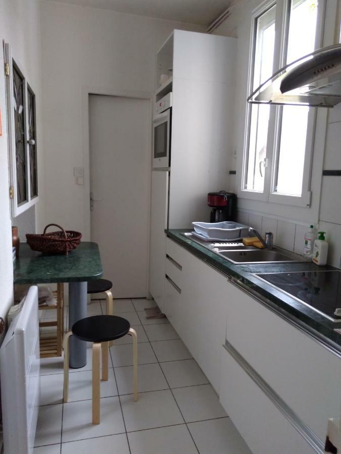 Appartement au calme Centre Ville à 2 pas du vieux marché La Rochelle  Extérieur photo