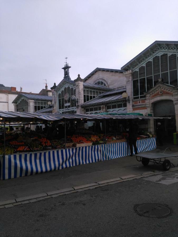 Appartement au calme Centre Ville à 2 pas du vieux marché La Rochelle  Extérieur photo